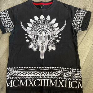 Imperious Black with Native American Design Men’s Medium T-Shirt‎